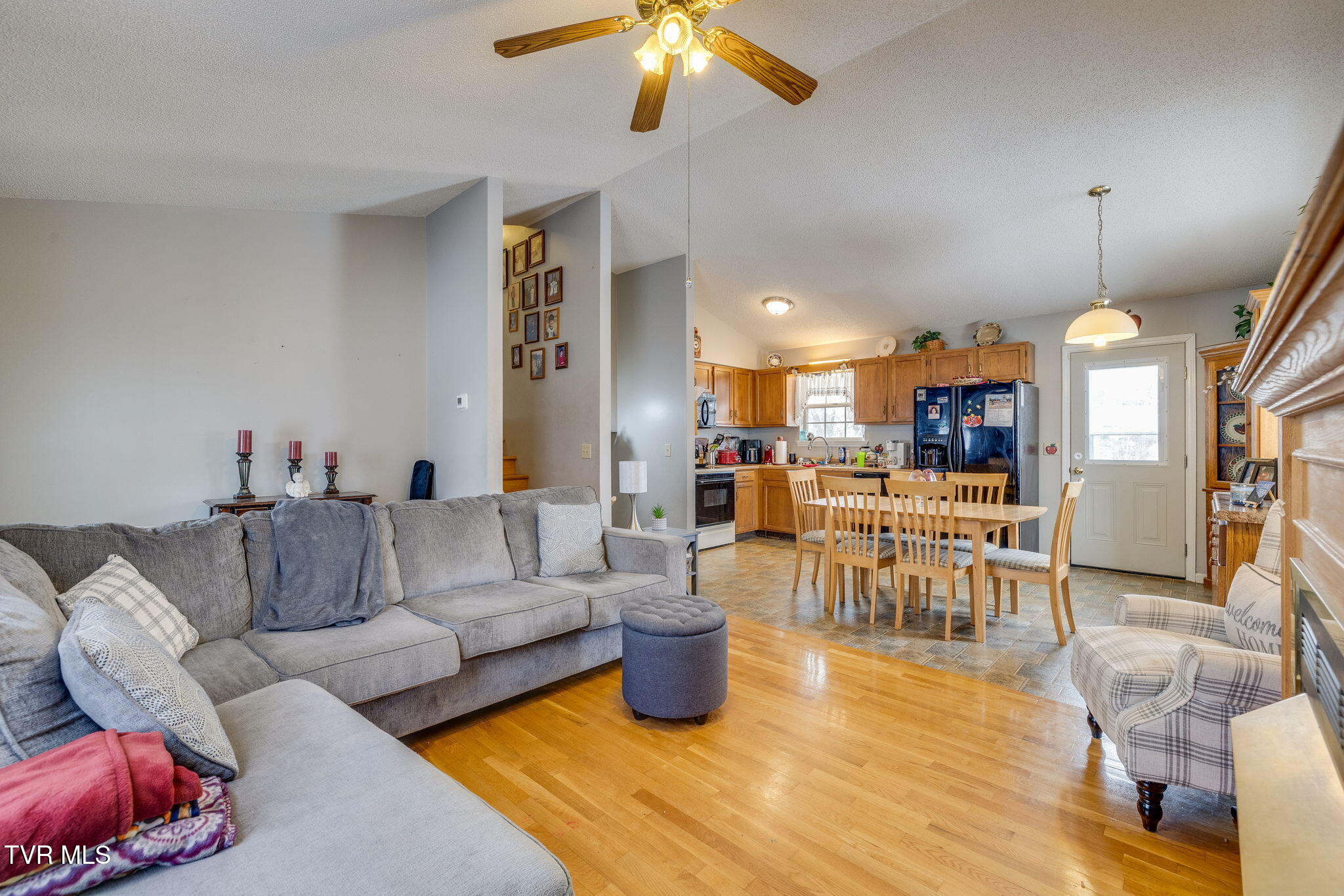 1065 Gray Station Road Gray, TN 37615 - Photo 7 of 30 007