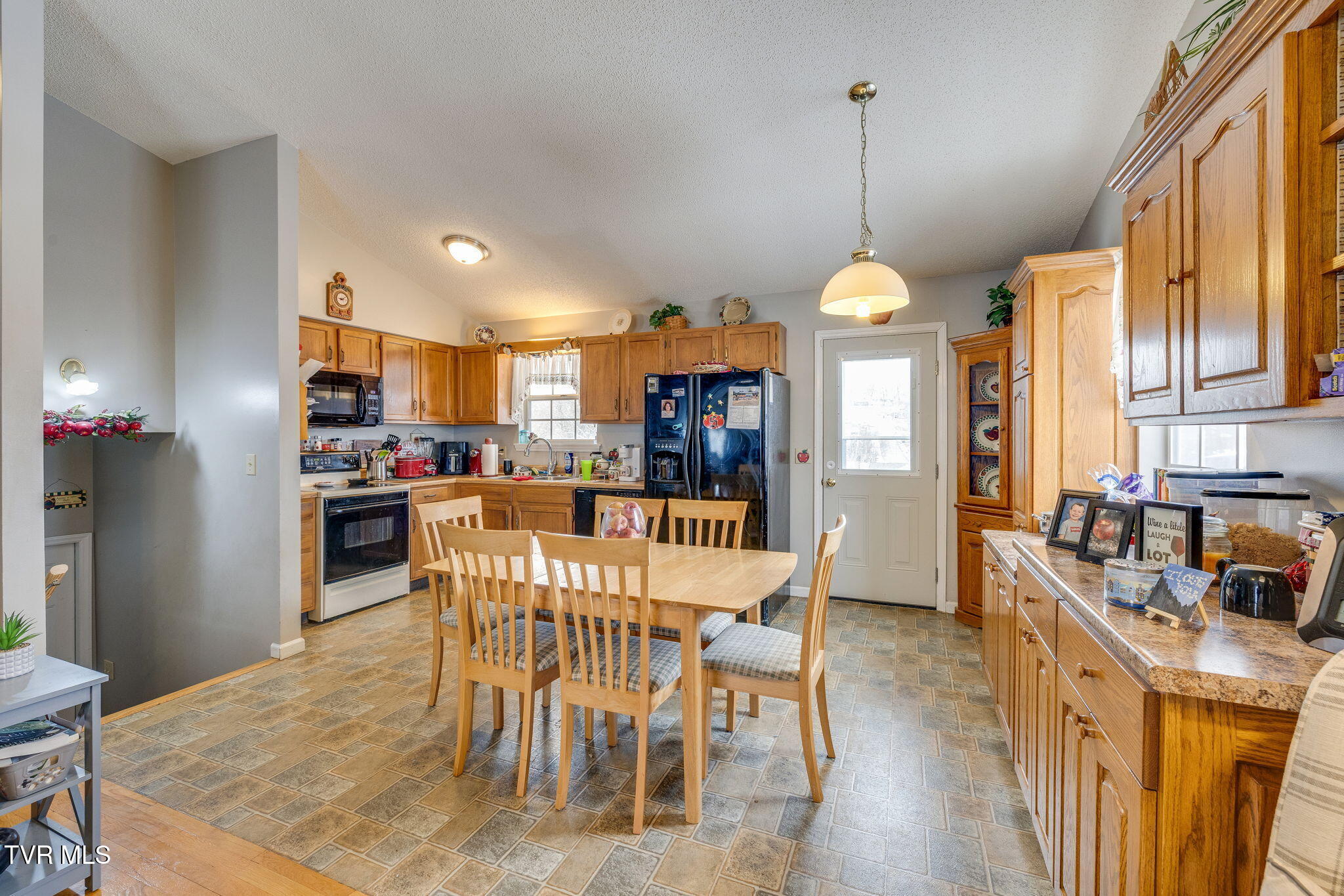 1065 Gray Station Road Gray, TN 37615 - Photo 8 of 30 008