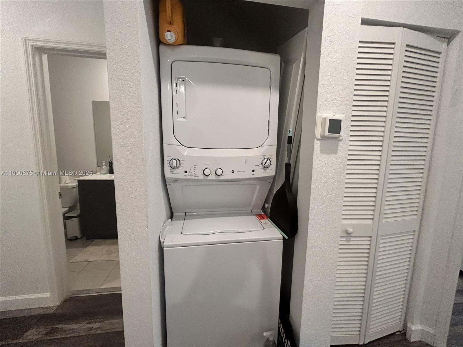 1685 Southeast 27th Street, Unit 1685 Homestead, FL 33035 - Photo 19 of 38 a utility room with dryer and washer