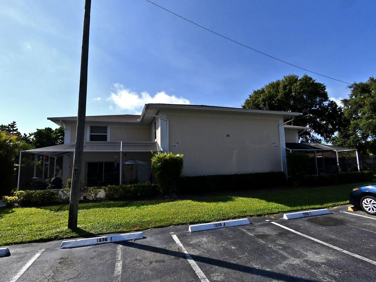 902 South 15th Street Fort Pierce, FL 34950 - Photo 7 of 8 149908_155182_1