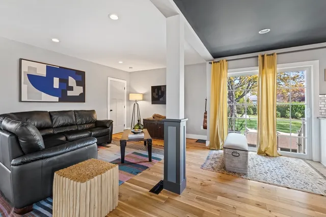 $3,200 | 119 Sycamore Street, Fairhaven, MA 02719