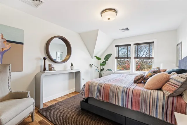 $3,200 | 119 Sycamore Street, Fairhaven, MA 02719