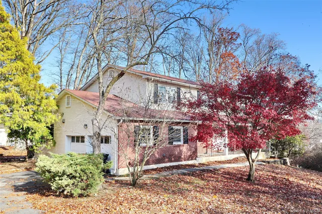 $1,275,000 | 7 Hawk Street, Chestnut Ridge, NY 10977