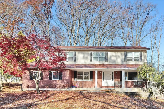 $1,275,000 | 7 Hawk Street, Chestnut Ridge, NY 10977