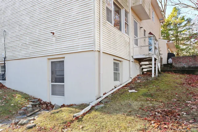 $1,275,000 | 7 Hawk Street, Chestnut Ridge, NY 10977