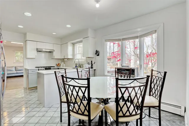 $1,275,000 | 7 Hawk Street, Chestnut Ridge, NY 10977