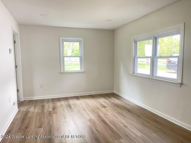 660 Okemos Road Mason, MI 48854 - Photo 3 of 21 IMG_2512
