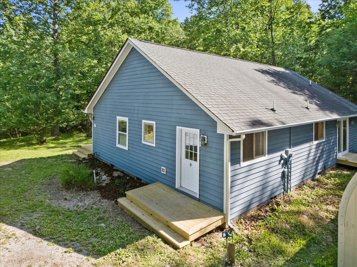 56 Craig Woods Road New Castle, VA 24127 - Photo 7 of 70 09-1000037068