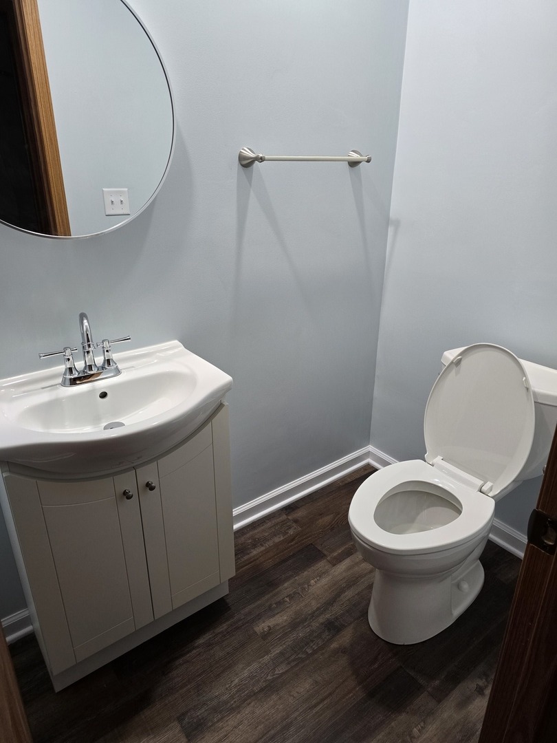 571 White Birch Road Lindenhurst, IL 60046 - Photo 9 of 19 Gallery Image 9