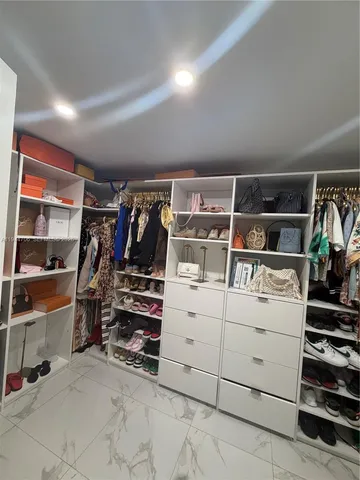 a view of walk in closet