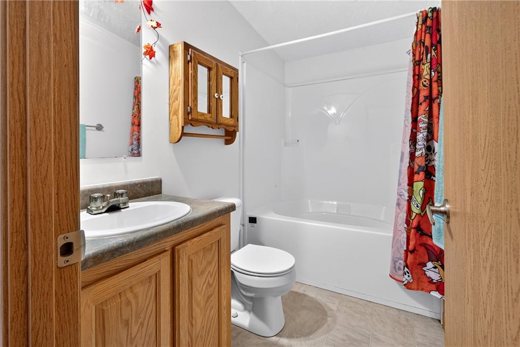 4713 Southeast Lostine Road Columbus, KS 66725 - Photo 51 of 56