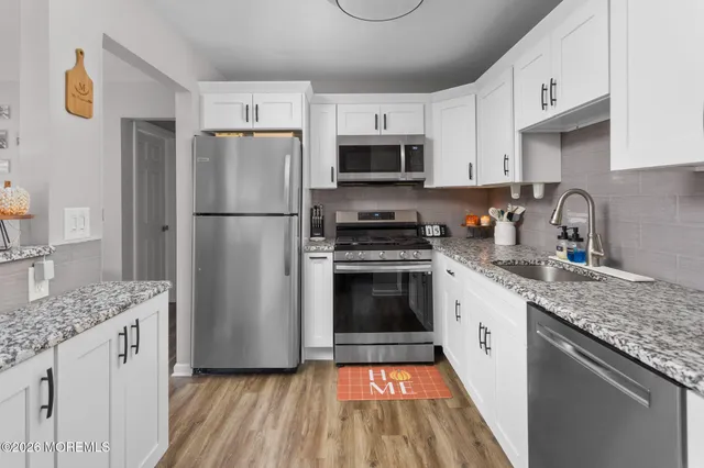 $315,000 | 208 Owl's Nest Court, Jackson, NJ 08527