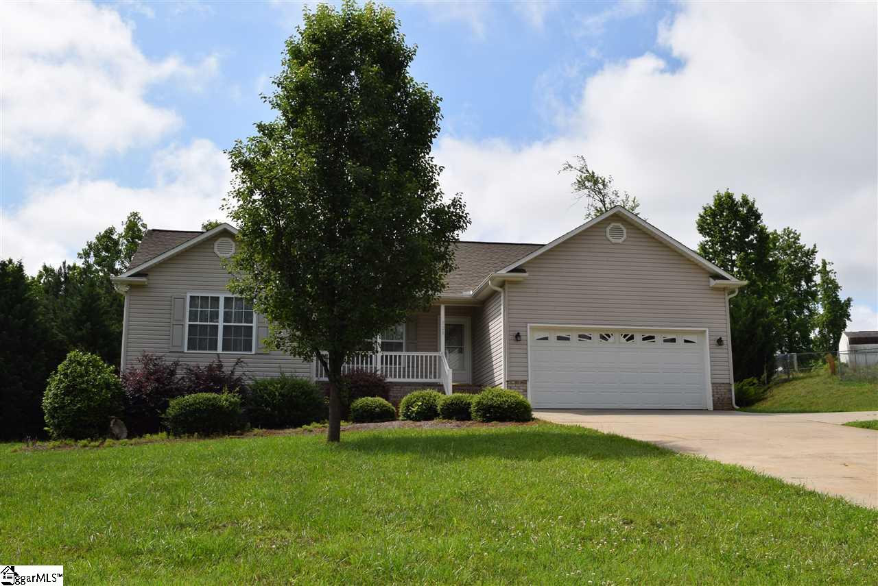 320 Gale Wind Court Inman, SC 29349 - Photo 1 of 28
