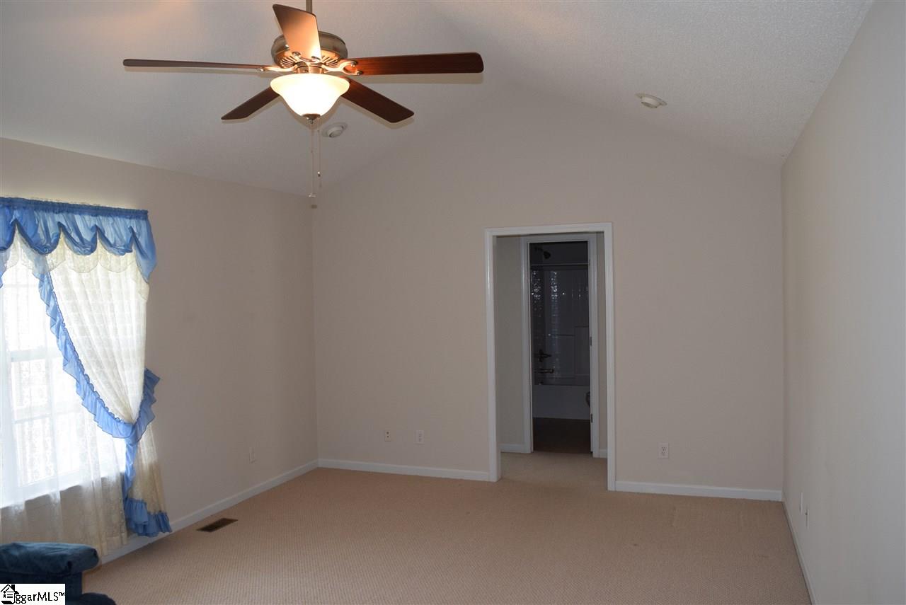 320 Gale Wind Court Inman, SC 29349 - Photo 4 of 28