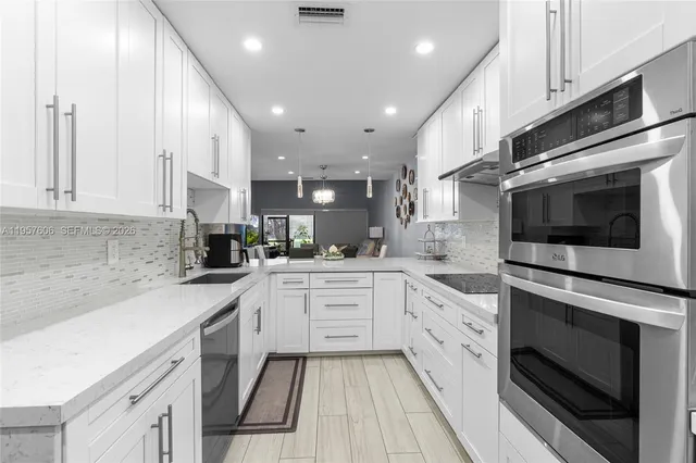 $524,000 | 1064 Northwest 97th Avenue, Pembroke Pines, FL 33024