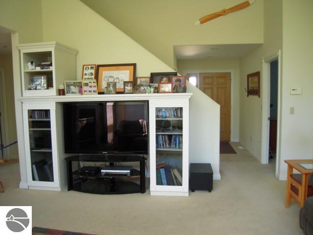 4301 Holiday Road Traverse City, MI 49686 - Photo 8 of 25 1737287-7.JPG