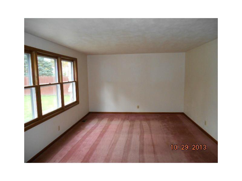 409 Sylvan Road Anderson, IN 46012 - Photo 3 of 12 Gallery Image 3
