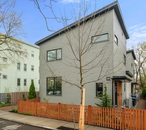 $1,985,000 | 88 Jackson Street, Unit 88, Cambridge, MA 02140