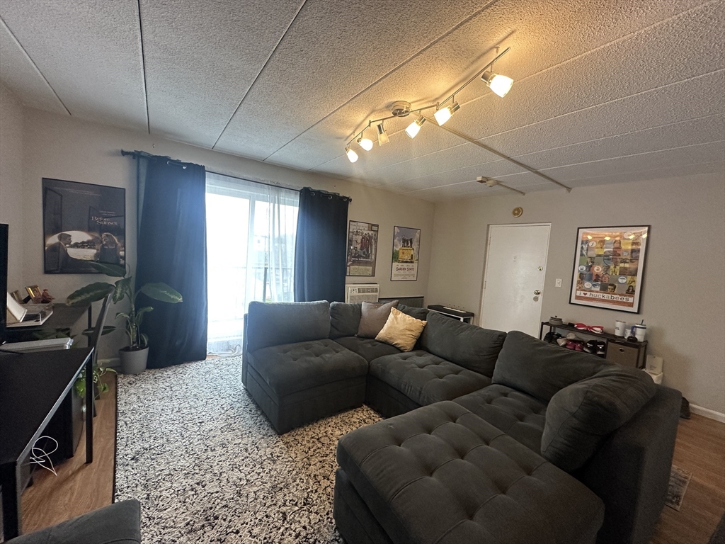 40 High Street, Unit 305 Dedham, MA 02026 - Photo 3 of 21