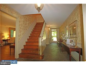 451 Church Road Devon, PA 19333 - Photo 4 of 12 Foyer
