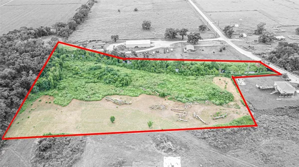 a small pool on the side of the road