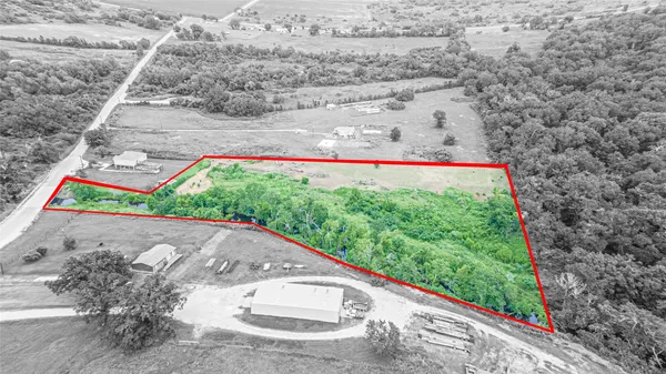 a view of a room with utility fence