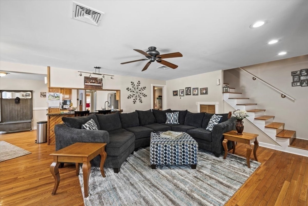 117 Pinehurst Avenue Swansea, MA 02777 - Photo 8 of 42 Gallery Image 8