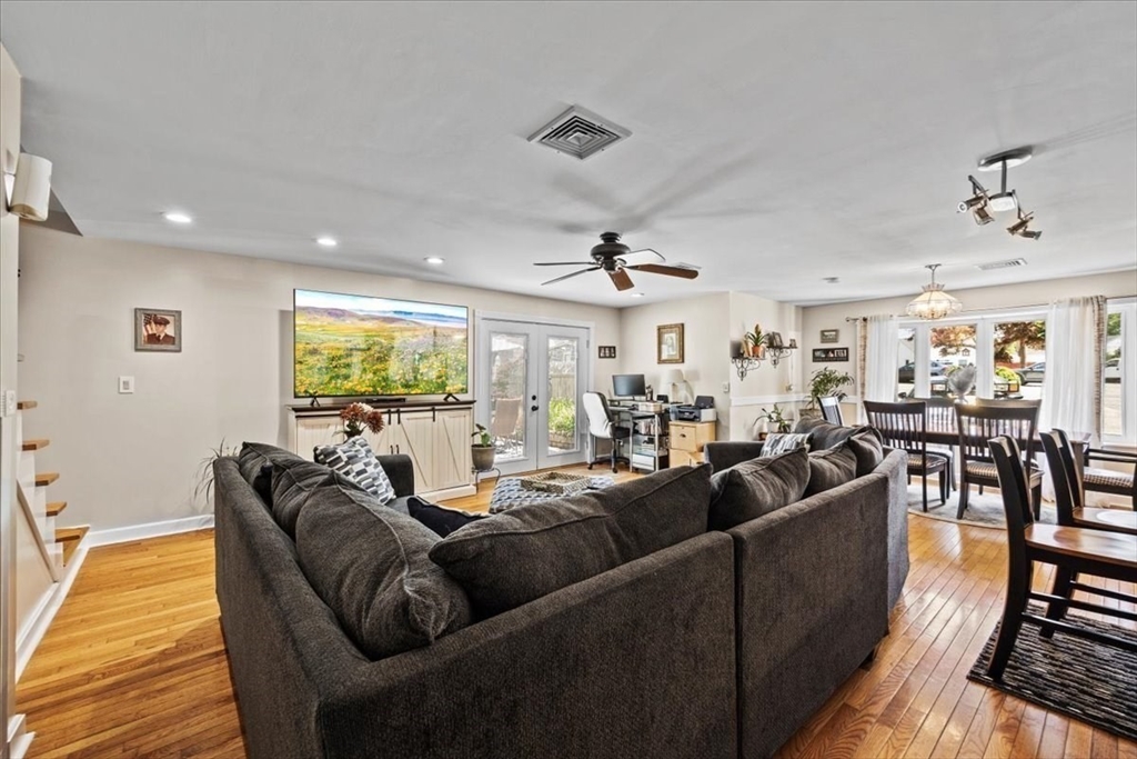 117 Pinehurst Avenue Swansea, MA 02777 - Photo 9 of 42 Gallery Image 9