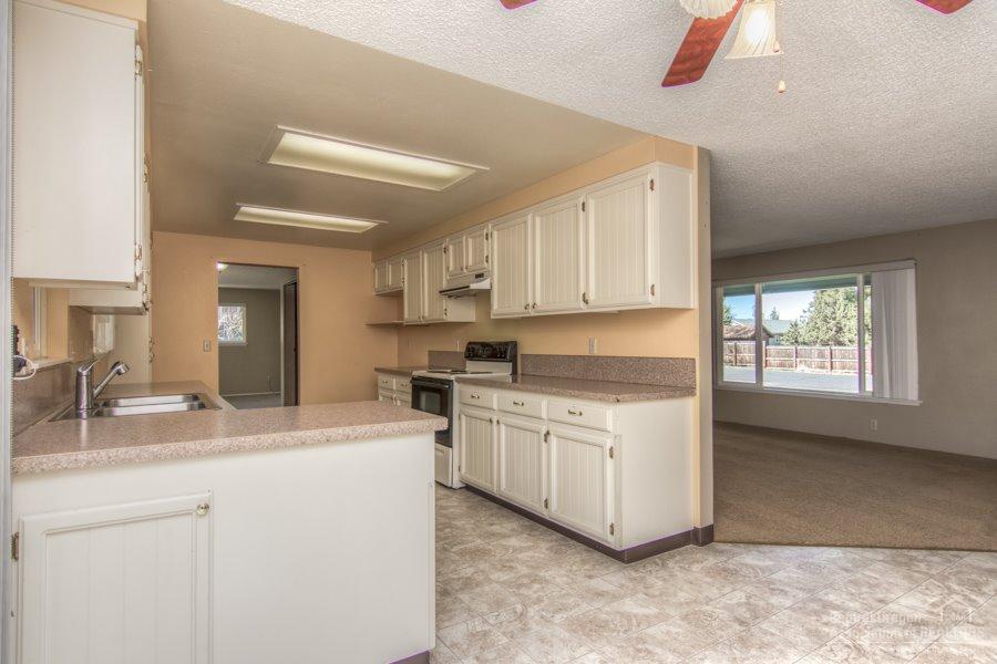 21309 Keyte Road Bend, OR 97701 - Photo 11 of 25 Additional Photo