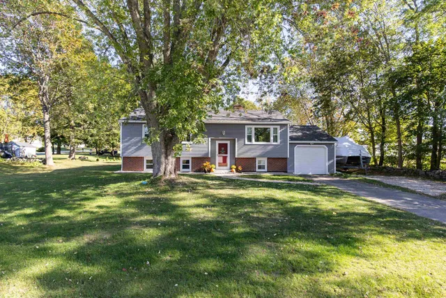 $599,900 | 222 Portsmouth Avenue, Stratham, NH 03885