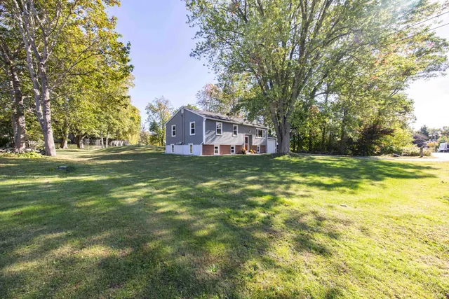 $599,900 | 222 Portsmouth Avenue, Stratham, NH 03885