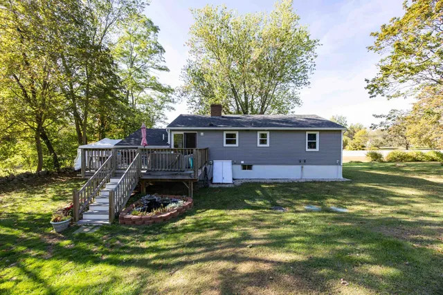 $599,900 | 222 Portsmouth Avenue, Stratham, NH 03885