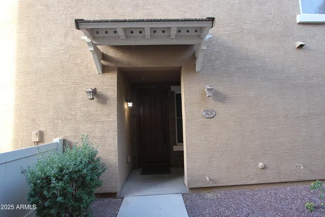 $379,999 | 3630 East Leslie Drive, Gilbert, AZ 85296