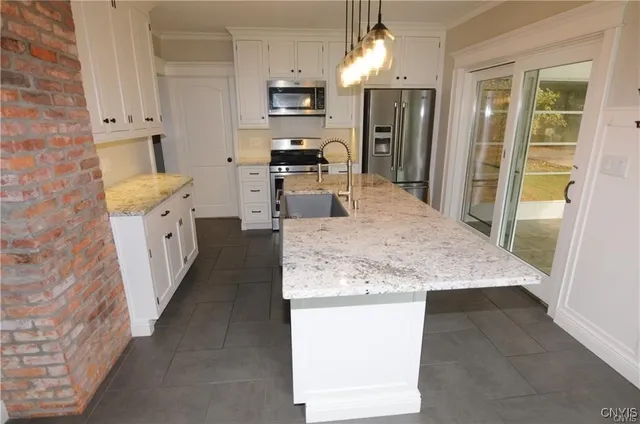 $2,900 | 100 Utica Street, Kirkland, NY 13323