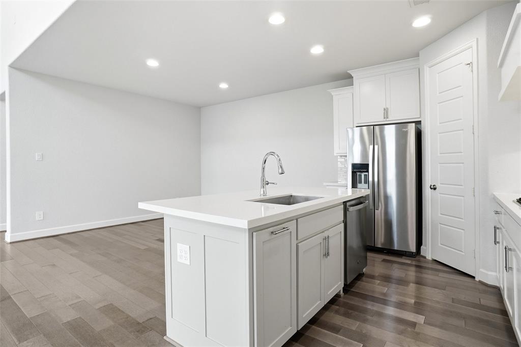 2240 Drake Street Fort Worth, TX 76008 - Photo 10 of 40