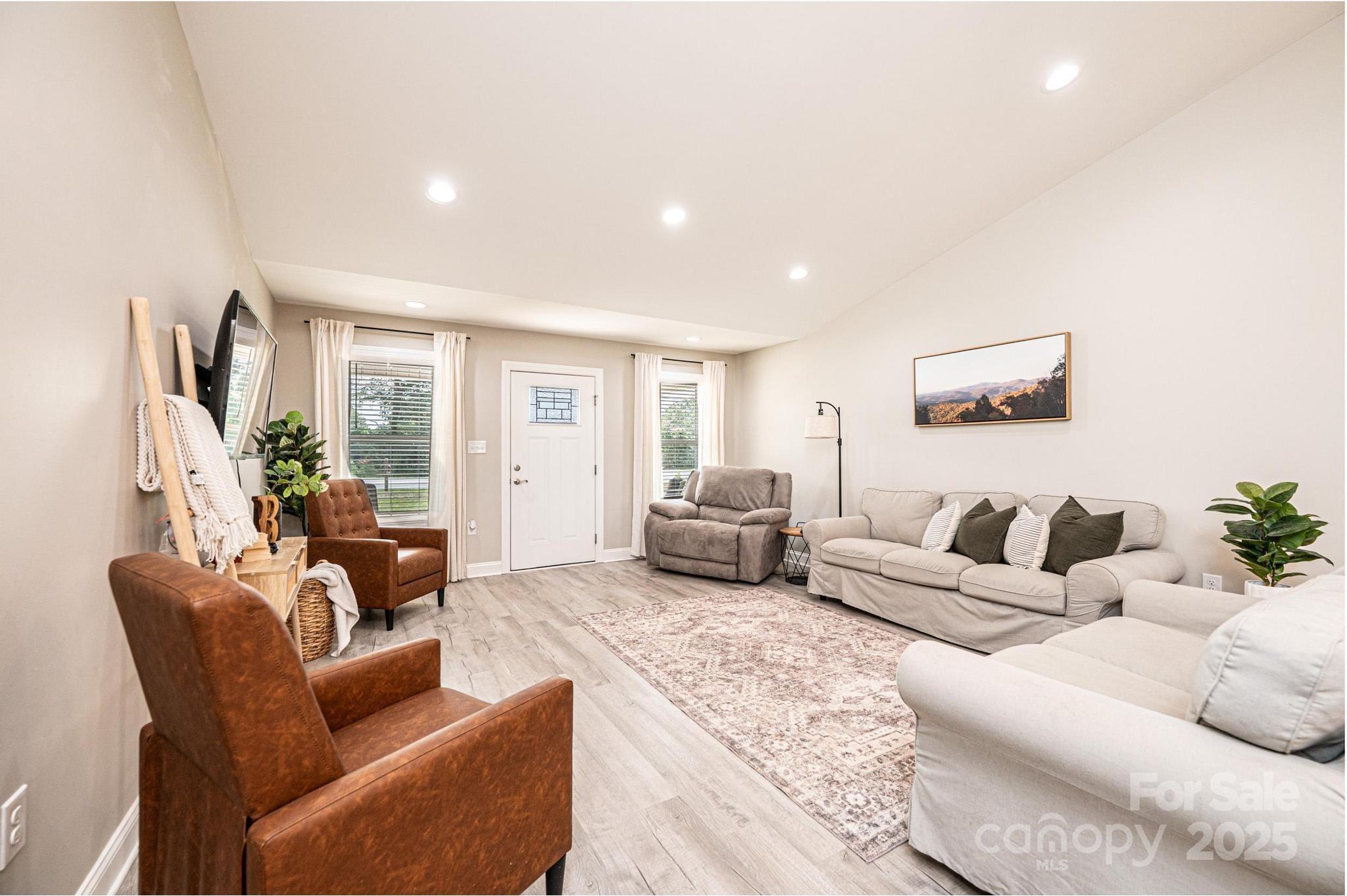 2169 Finger Bridge Road Hickory, NC 28602 - Photo 9 of 38 Gallery Image 9
