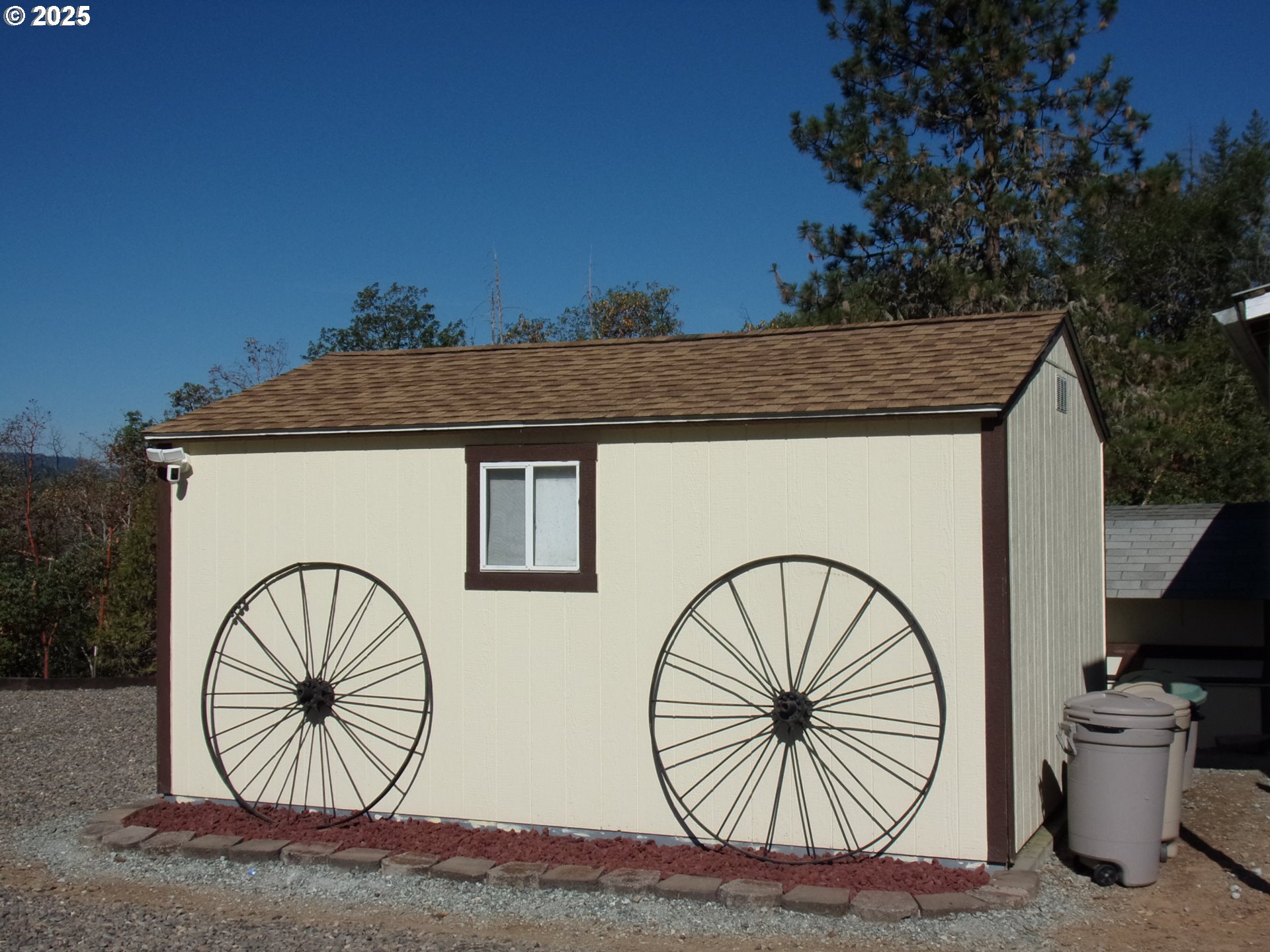 375 Jordan Creek Road Riddle, OR 97469 - Photo 12 of 42
