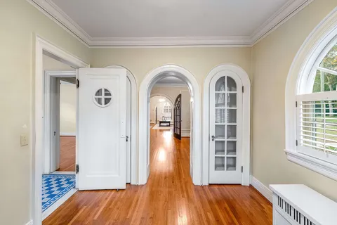 $1,999,999 | 4411 Iroquois Avenue, Nashville, TN 37205