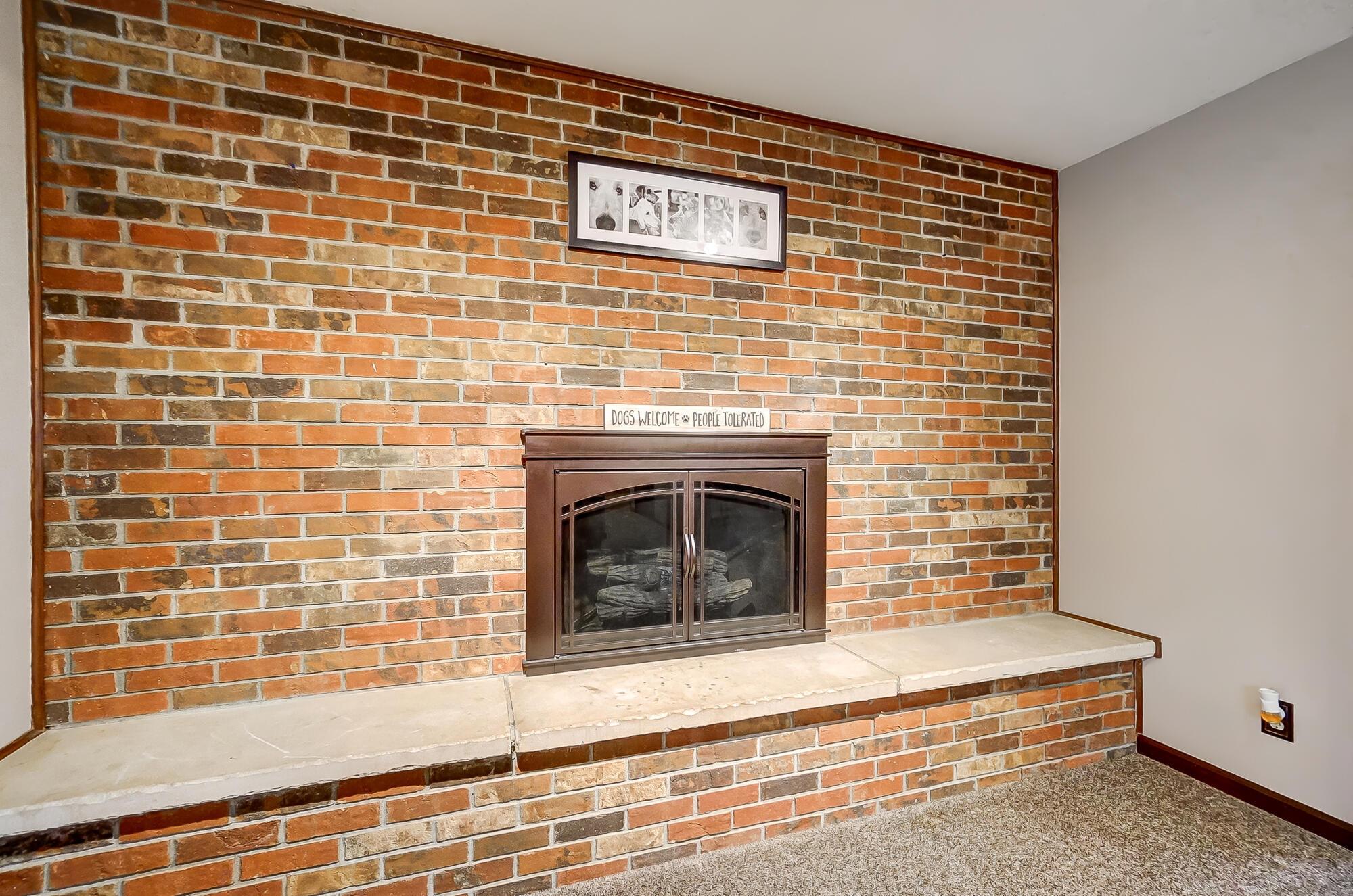 7311 Stout Road Circleville, OH 43113 - Photo 7 of 57 Fireplace