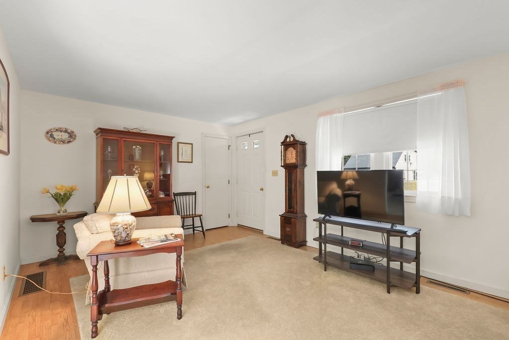 4 Ryder Circle Sandwich, MA 02563 - Photo 6 of 40