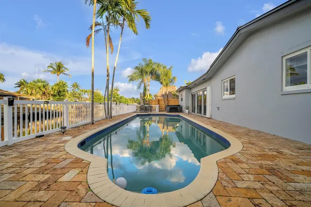 $9,450 | 1421 Northeast 54th Street, Fort Lauderdale, FL 33334