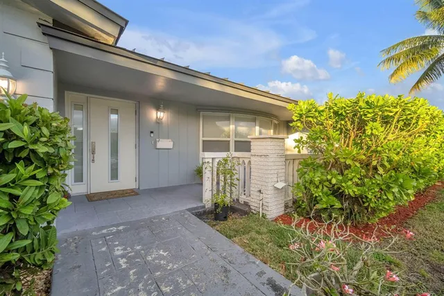 $9,450 | 1421 Northeast 54th Street, Fort Lauderdale, FL 33334