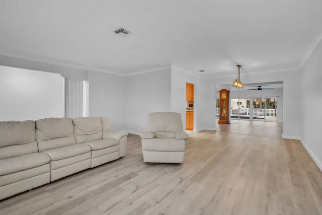 $9,450 | 1421 Northeast 54th Street, Fort Lauderdale, FL 33334