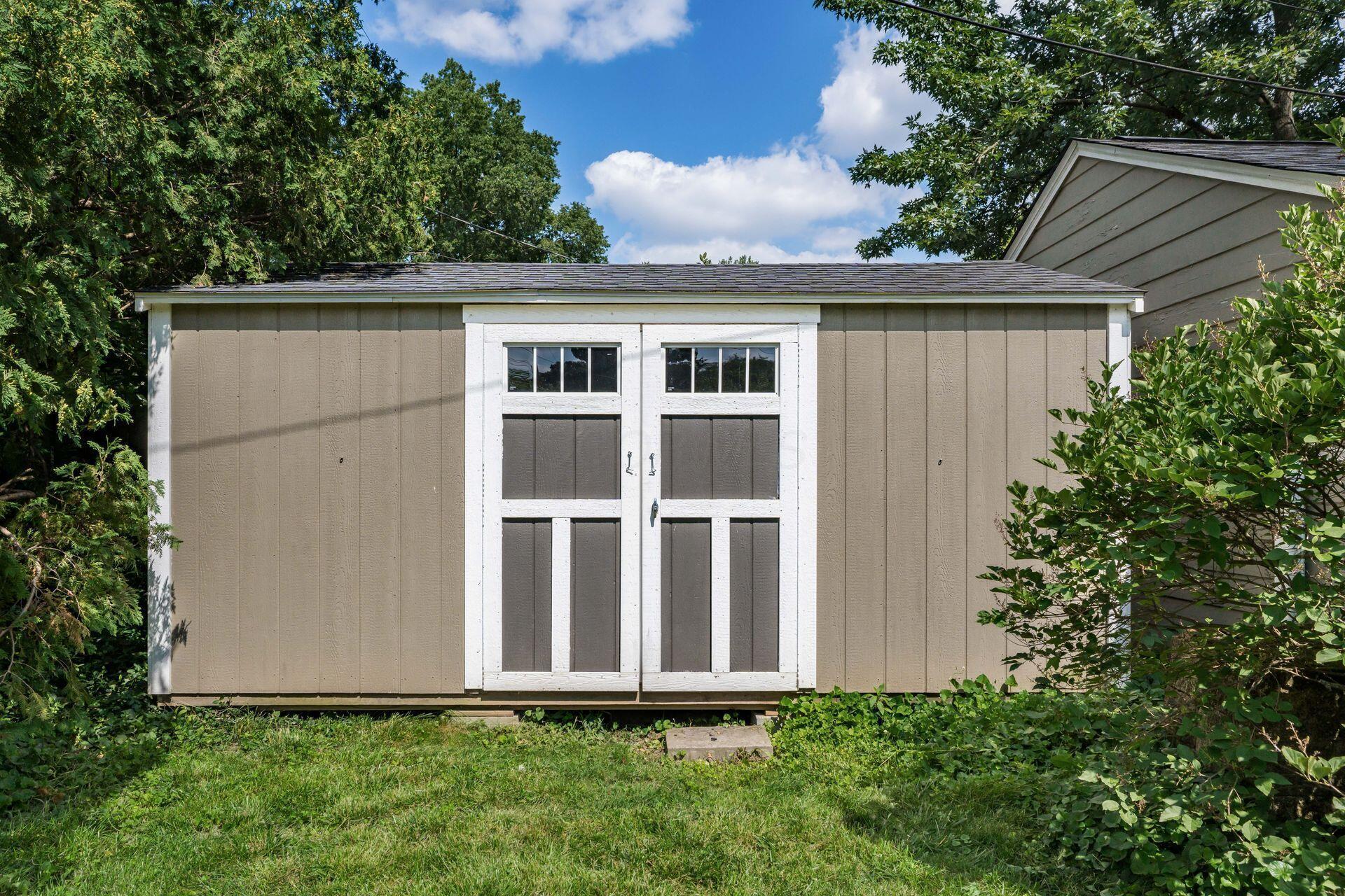 322 Acton Road Columbus, OH 43214 - Photo 37 of 58 Oversized shed