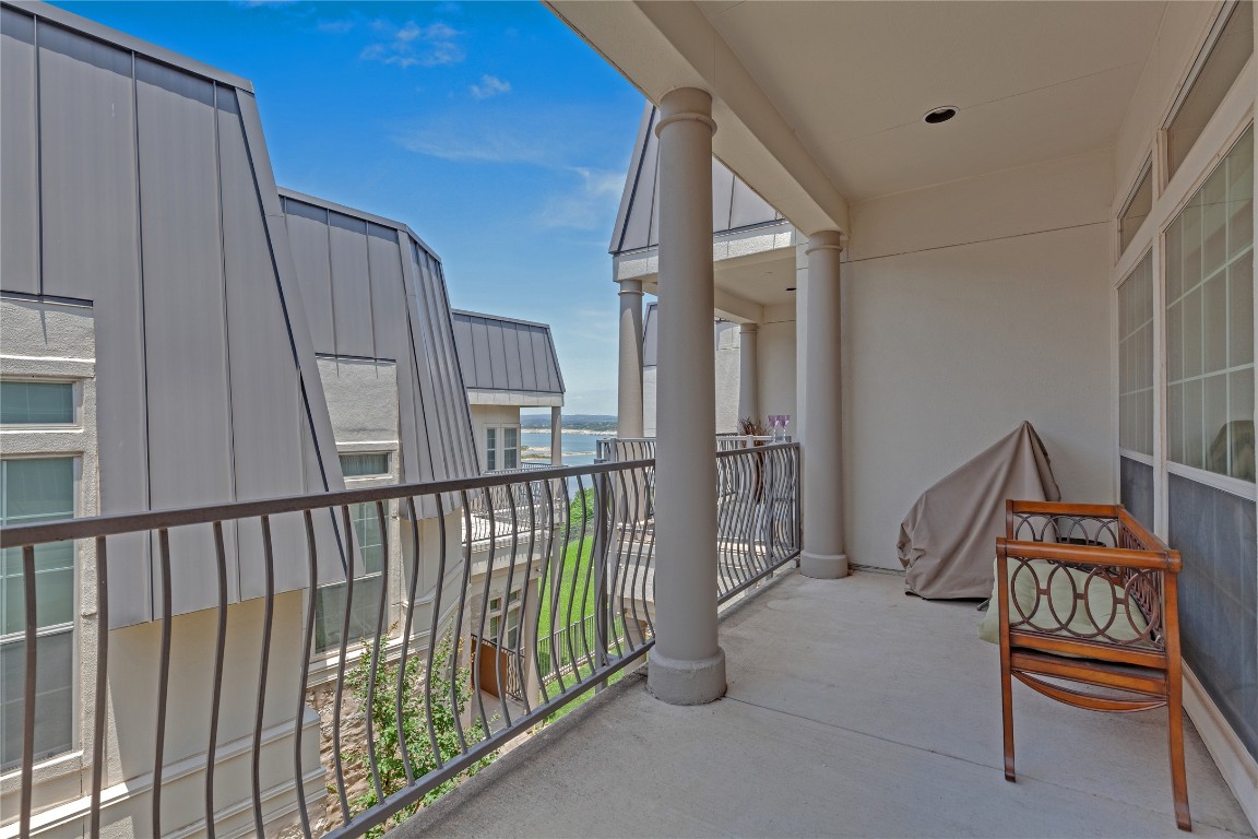 2918 Ranch Road 620 North, Unit L173 Austin, TX 78734 - Photo 7 of 35 View of balcony