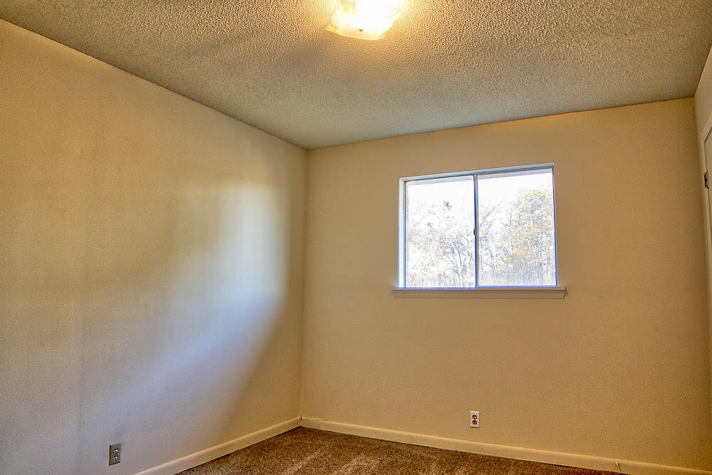 616 Corbley Road Rossville, GA 30741 - Photo 12 of 24 bedroom