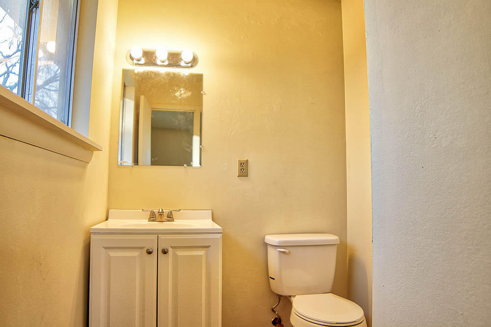 616 Corbley Road Rossville, GA 30741 - Photo 16 of 24 master bath
