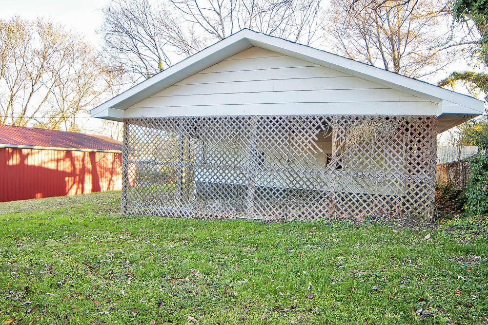 616 Corbley Road Rossville, GA 30741 - Photo 22 of 24 garage