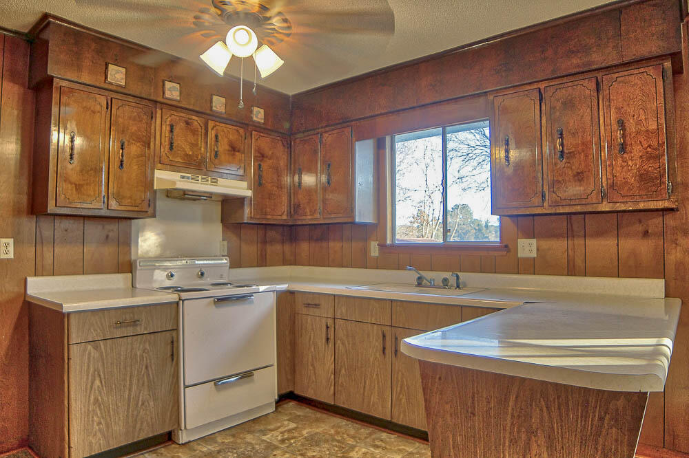 616 Corbley Road Rossville, GA 30741 - Photo 6 of 24 kitchen 2