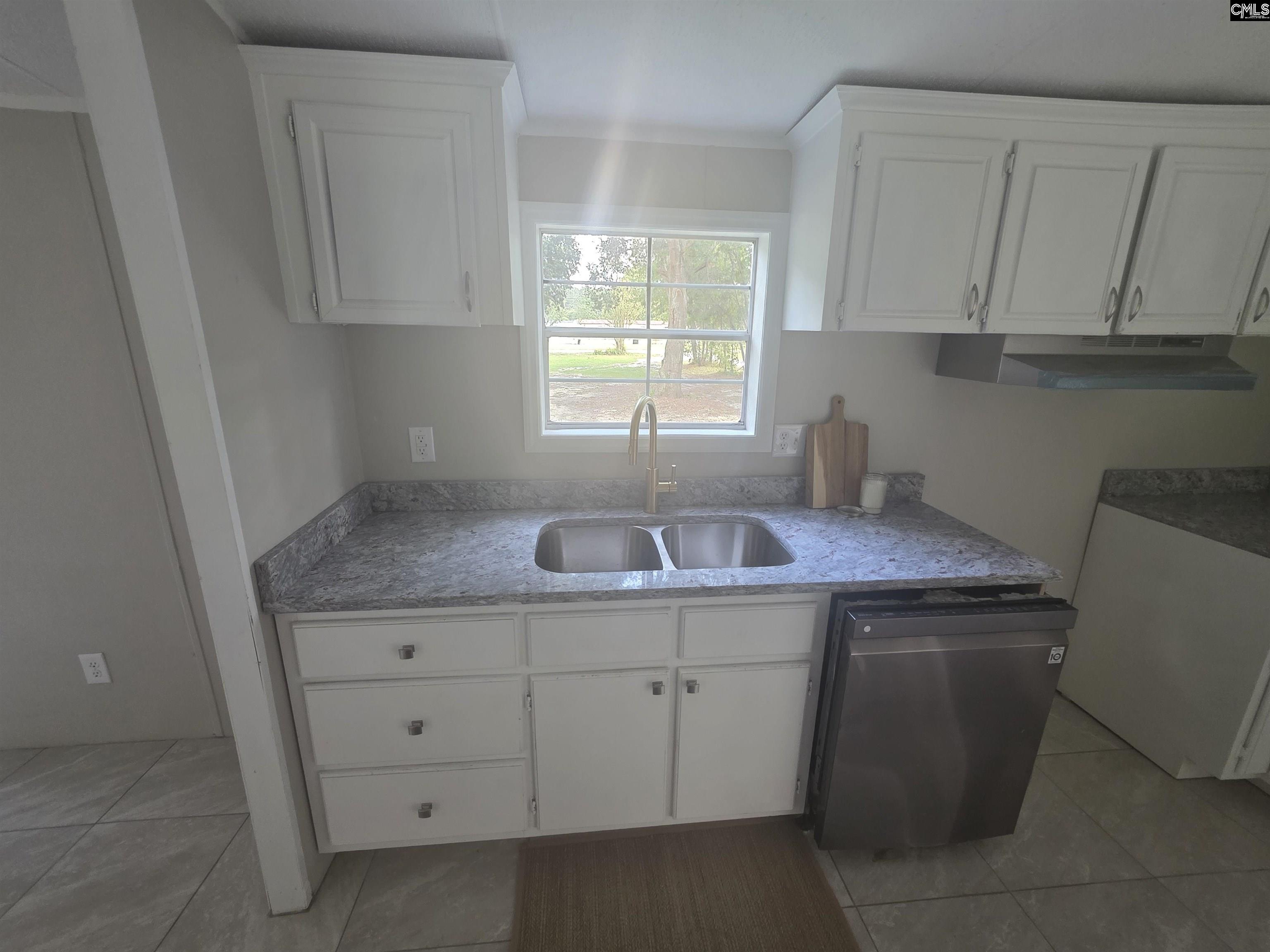 1527 Middlepen Road Southeast Orangeburg, SC 29115 - Photo 8 of 18
